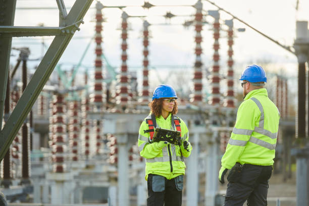 Best Licensed Electrician  in Momence, IL
