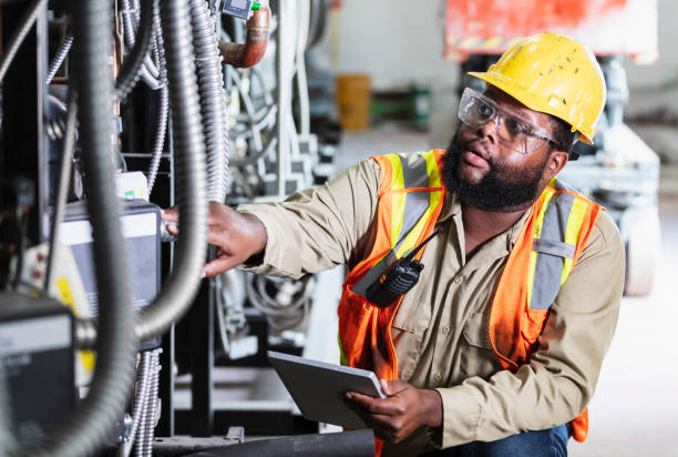Best Industrial Electrical Services  in Momence, IL